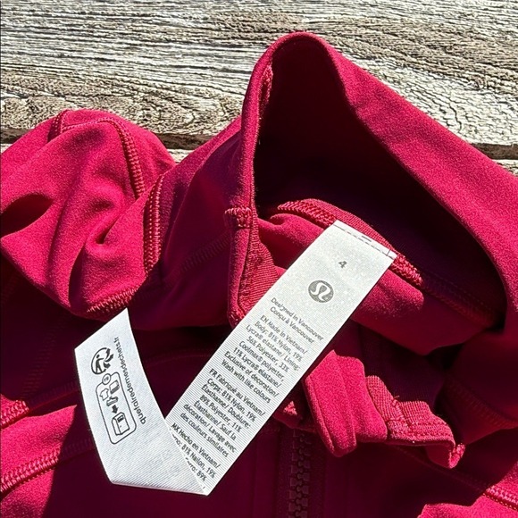 Lululemon Define Jacket Nulu Berry Rumble size 4 NWT pink - Picture 6 of 8
